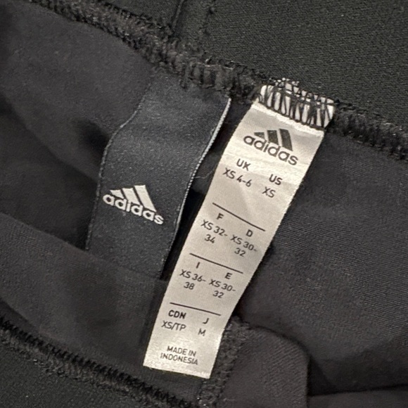 Adidas Leggings Black with Gold Accents - Picture 5 of 6